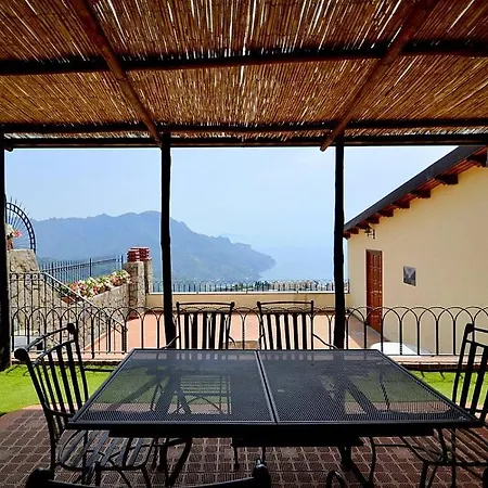 Villa Sleeps 14 Pool Air Con Wifi
