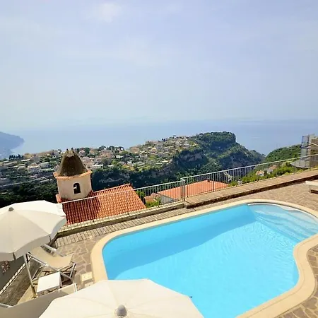 Sleeps 14 Pool Air Con Wifi Scala