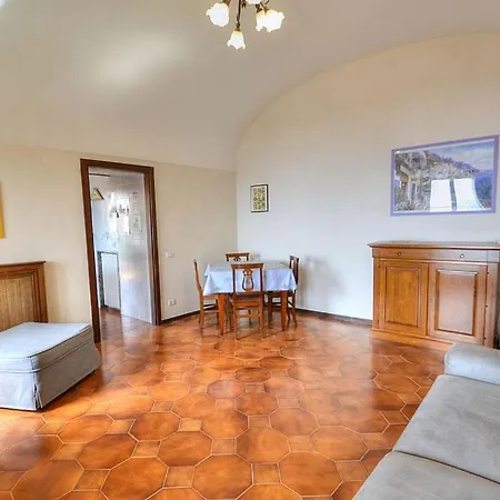 Sleeps 14 Pool Air Con Wifi * Scala