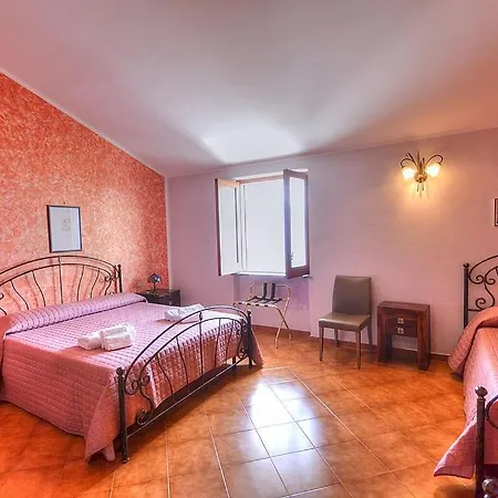 Sleeps 14 Pool Air Con Wifi Scala